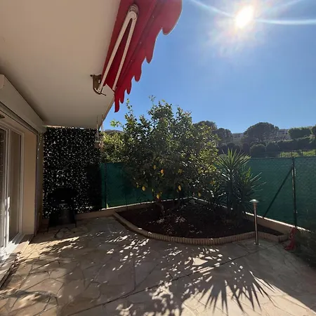 Cozy - Sunny Terrace Avec Clim Et Parking Διαμέρισμα *